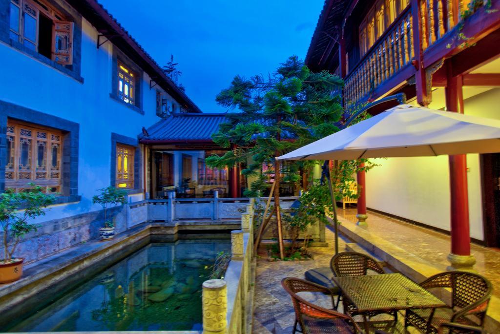 Lijiang Wangfu Hotel Exterior foto